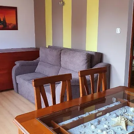 Lia Apartman Jula
