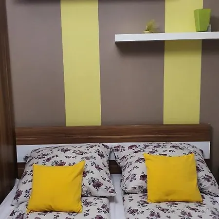 Lia Apartman Jula