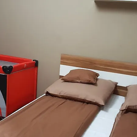Lia Apartman Apartament Jula